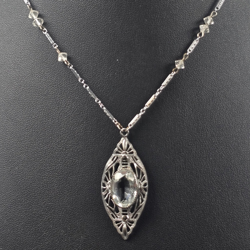 Vintage Art Deco 1920/30s Filigree Pendant Necklace Crystal Beads Silver Tone
